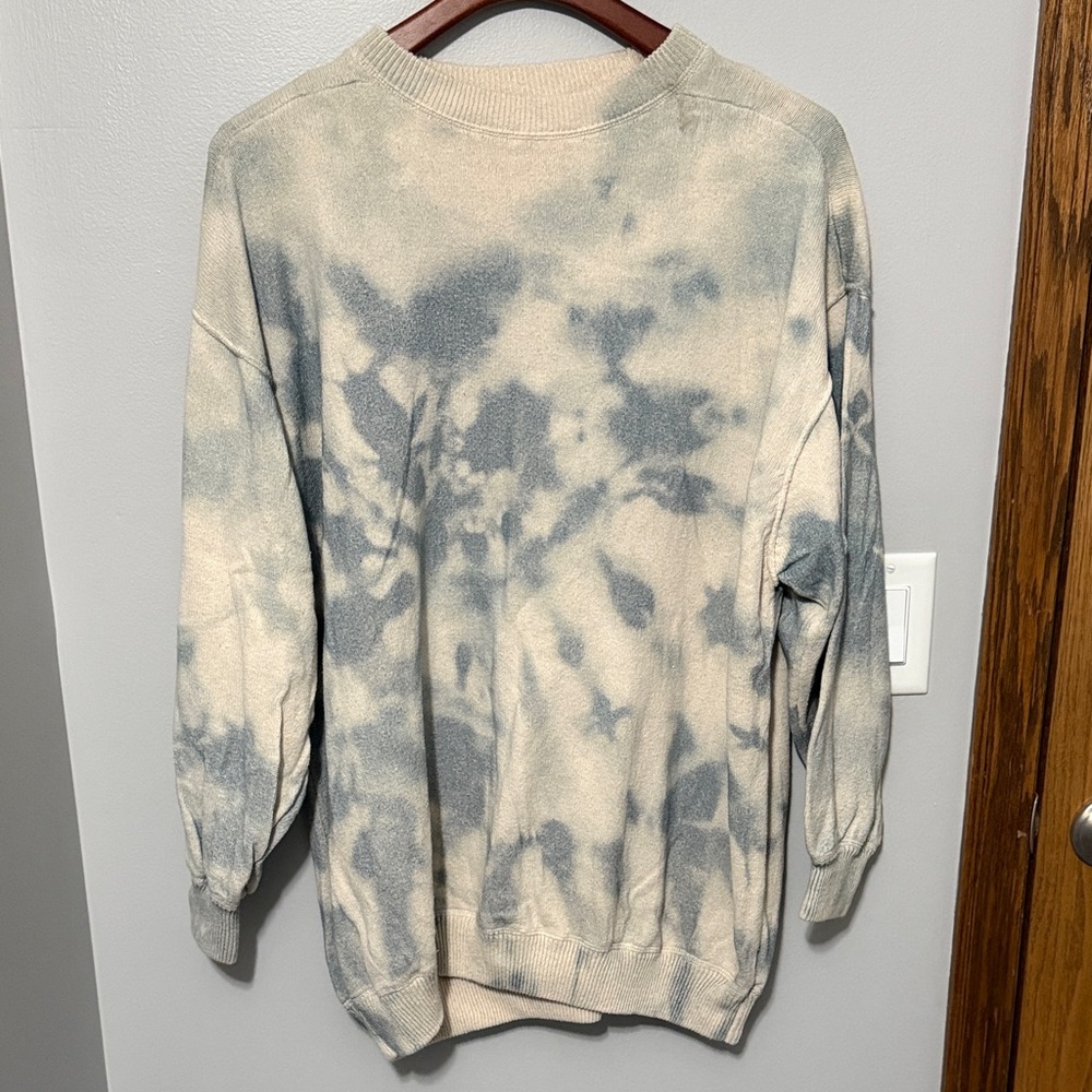 Free People Women’s Crewneck Sweater - Cream and Gray Tie-Dye
